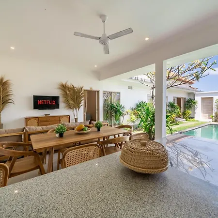 Villa Margherita 3 Bedroom Canggu Swimming Pool Exterior photo